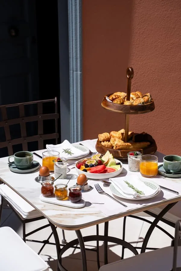 A tiered breakfast stand